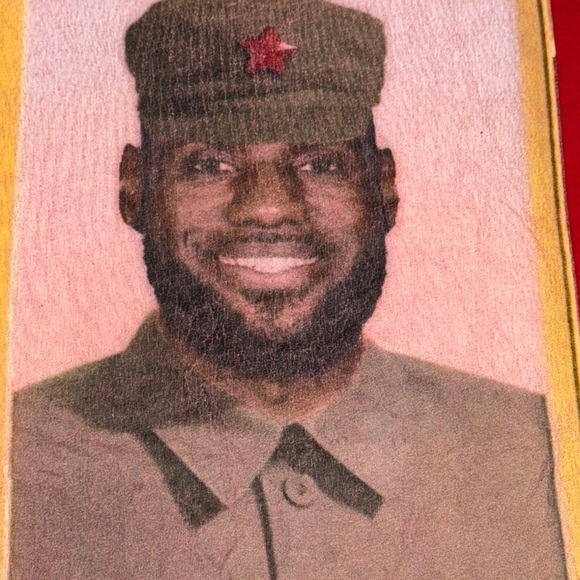 Barstool Sports LeBron James China King Short Sleeve Red T-Shirt Large - Picture 9 of 16